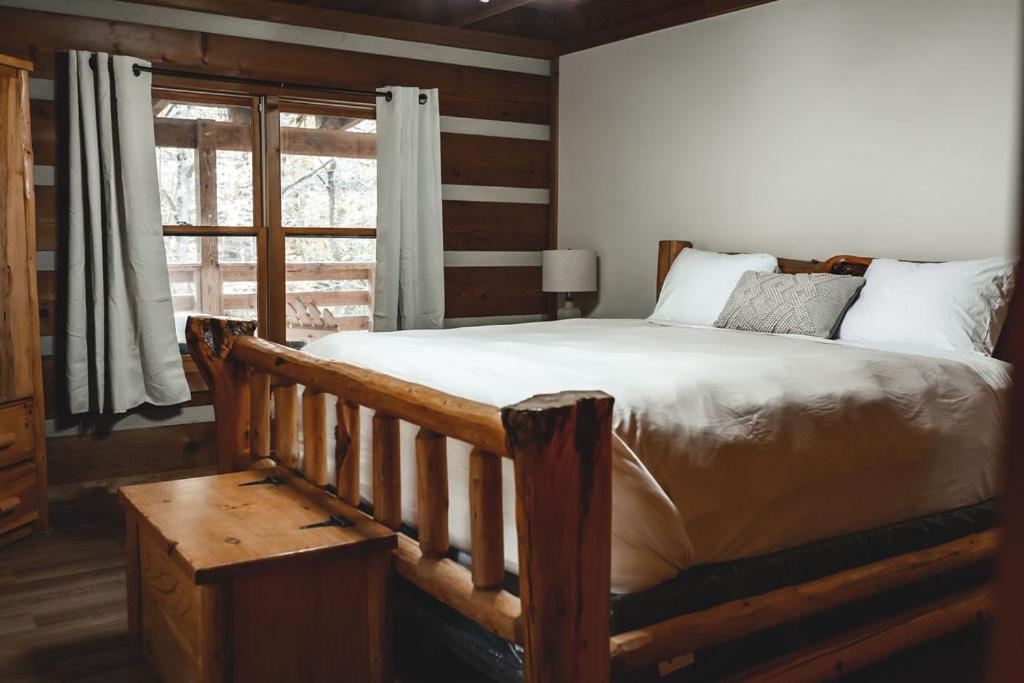 Wolf Creek Cabin At 36 North - Hot Tub Purlear Exterior foto