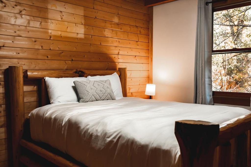 Wolf Creek Cabin At 36 North - Hot Tub Purlear Exterior foto